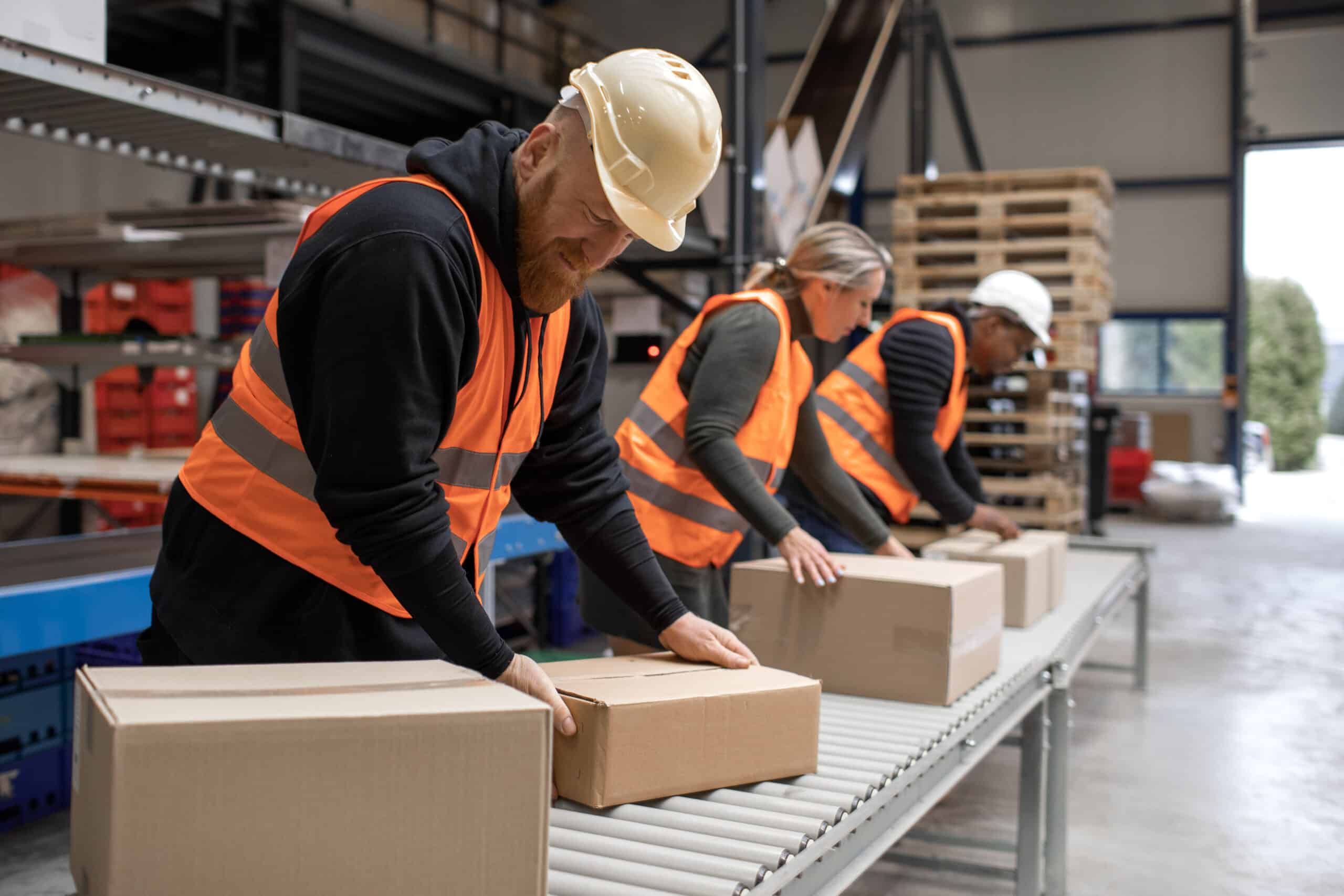 Outsourcing Pickers and Packers in UAE for Warehouse and Retail Operations